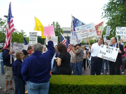 MoveOn and Acorn Meet Patriots