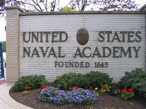 Naval Academy will enforce Pentagon’s transgender ban