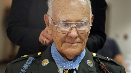 Nation’s oldest Medal of Honor recipient dies at 98