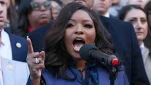 Hypocrisy? Or idiocy? So hard to tell…